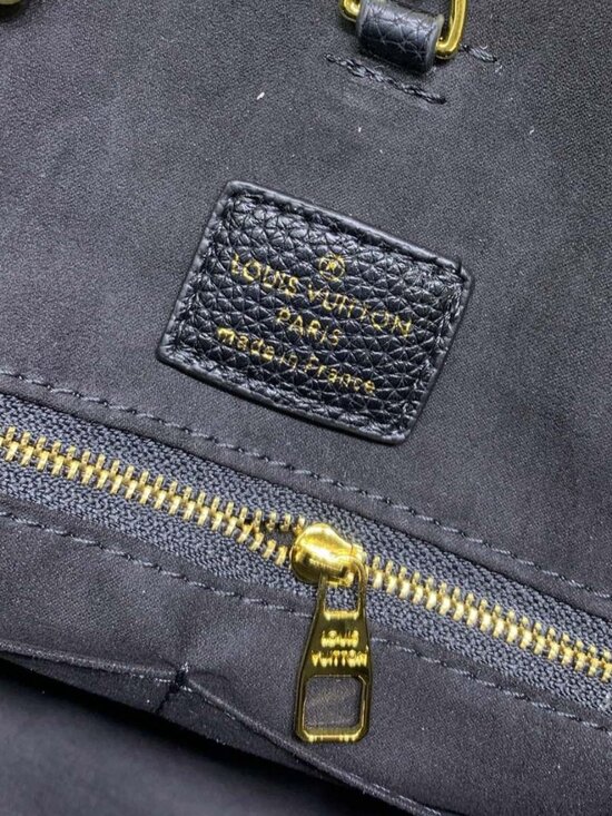 Louis Vuitton OnTheGo MM Bag - Picture 2 of 6